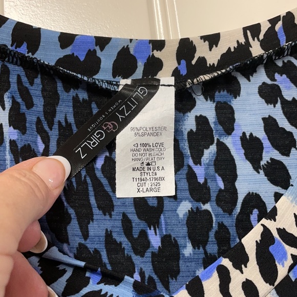 Follow Your Path Top - Picture 3 of 5